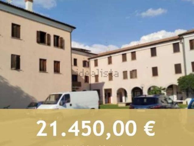 Appartamento in vendita di 125 m² in Via Fratelli Pinarello