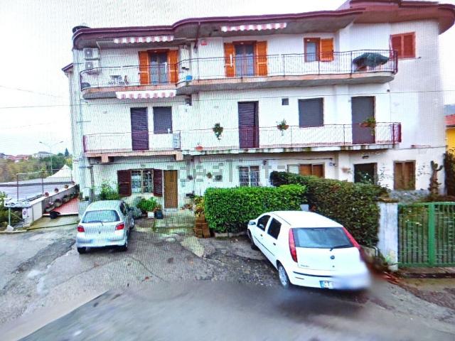 Appartamento in vendita di 125 m² in Via Italia, 90
