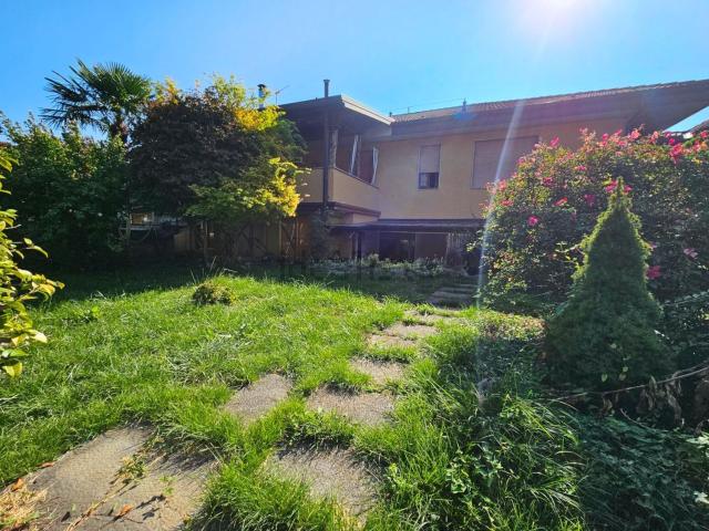 Appartamento in vendita di 125 m² in Via IV Novembre
