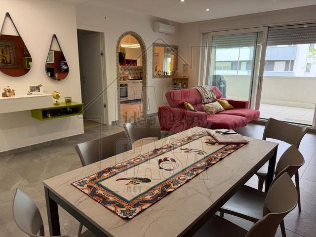 Appartamento in vendita di 125 m² in Via Lorenzo Nardi