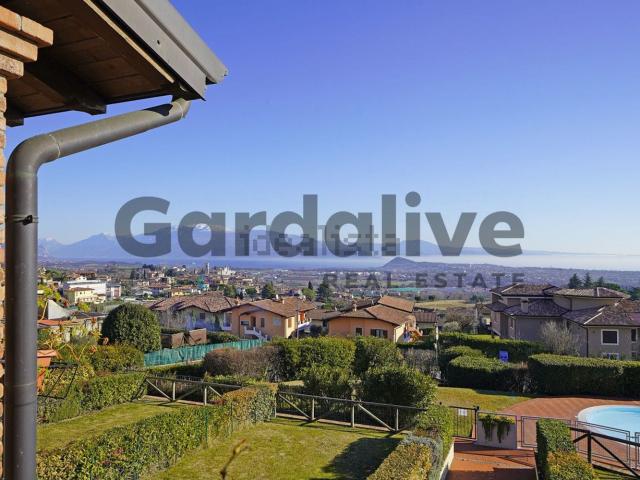 Appartamento in vendita di 125 m² in Via Lago Lucone, 20