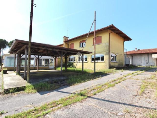 Appartamento in vendita di 125 m² in Via Lignano Sabbiadoro
