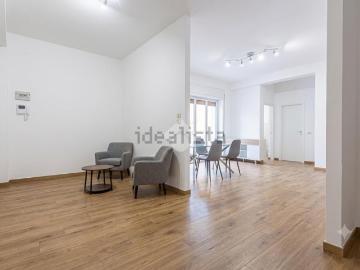 Appartamento in vendita di 125 m² in Via Luigia Poloni, 4