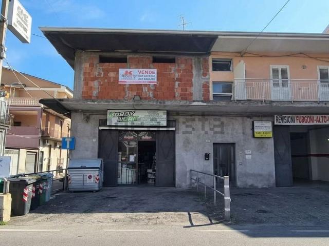 Appartamento in vendita di 125 m² in Via Mongibello, 110