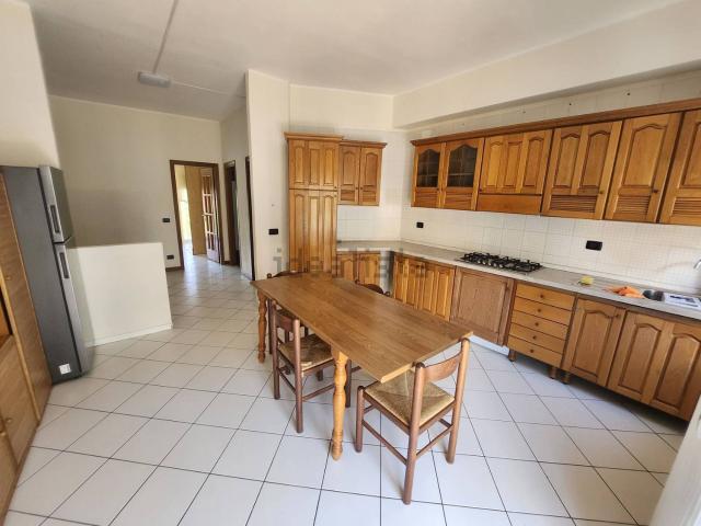 Appartamento in vendita di 125 m² in Via Monforte, 16