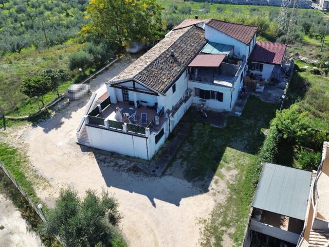 Appartamento in vendita di 125 m² in Via Martiri di Belfiore, 44