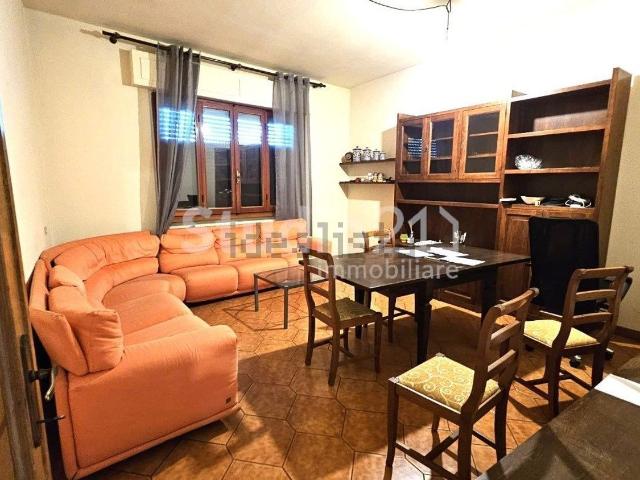 Appartamento in vendita di 125 m² in Via Massimiliano Guerri, 3