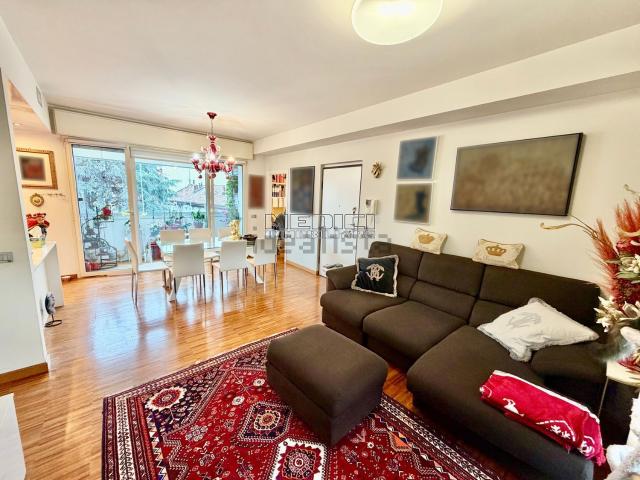 Appartamento in vendita di 125 m² in Via Massimo D&apos Azeglio, 26