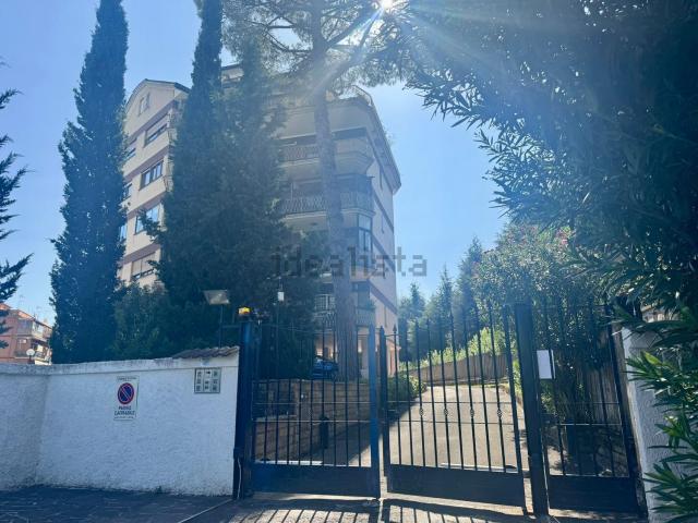 Appartamento in vendita di 125 m² in Via Nomentana