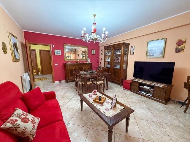 Appartamento in vendita di 125 m² in Via Nazionale, 83