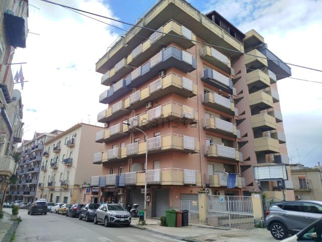 Appartamento in vendita di 125 m² in Via Niscemi, 131