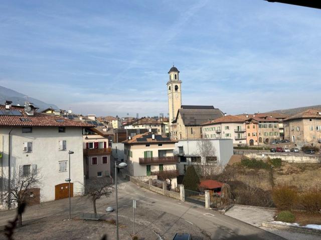 Appartamento in vendita di 125 m² in Via Salamna