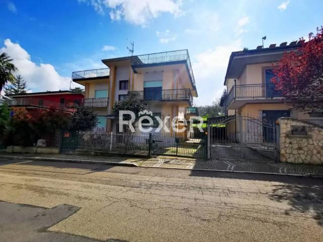 Appartamento in vendita di 125 m² in Via San Francesco D&apos Assisi