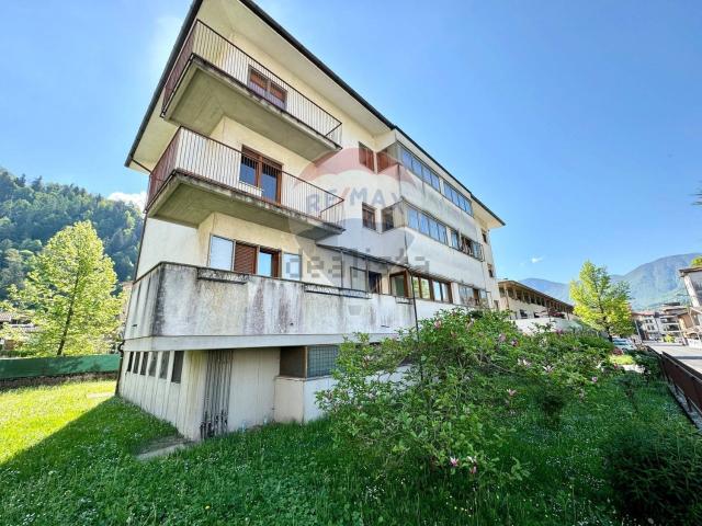 Appartamento in vendita di 125 m² in Via San Giovanni Bosco, 12