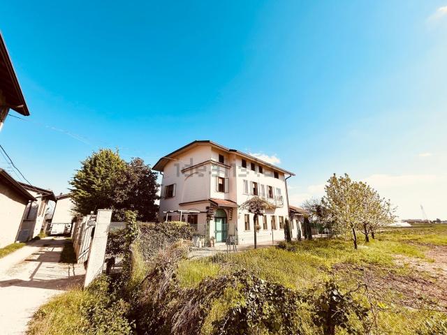 Appartamento in vendita di 125 m² in Via San Zeno, 189