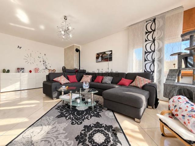 Appartamento in vendita di 125 m² in Via Santo Stefano, 103
