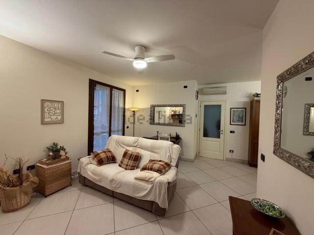 Appartamento in vendita di 125 m² in Via Statale Est, 159