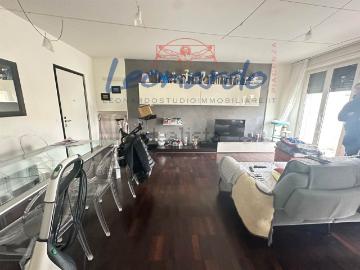 Appartamento in vendita di 125 m² in Via Stradella