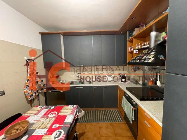 Appartamento in vendita di 125 m² in Via Paderno