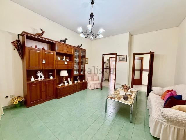 Appartamento in vendita di 125 m² in Via Padre Gino Ceschelli, 39