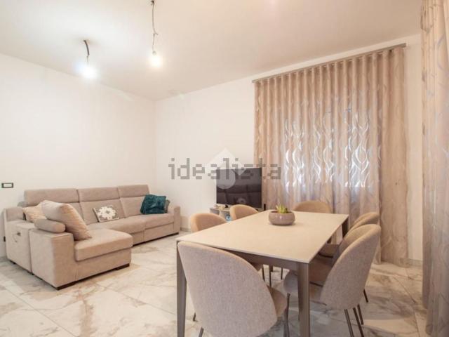 Appartamento in vendita di 125 m² in Via Peschiera, 12