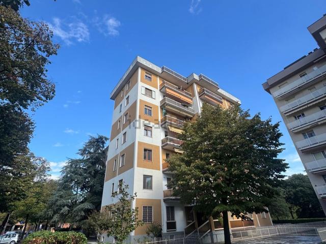 Appartamento in vendita di 125 m² in Via Pietro Motti