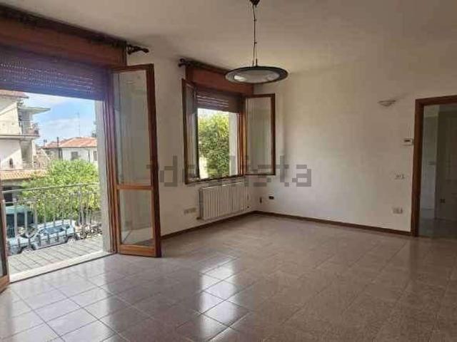 Appartamento in vendita di 125 m² in Via Pietro Landi, 10