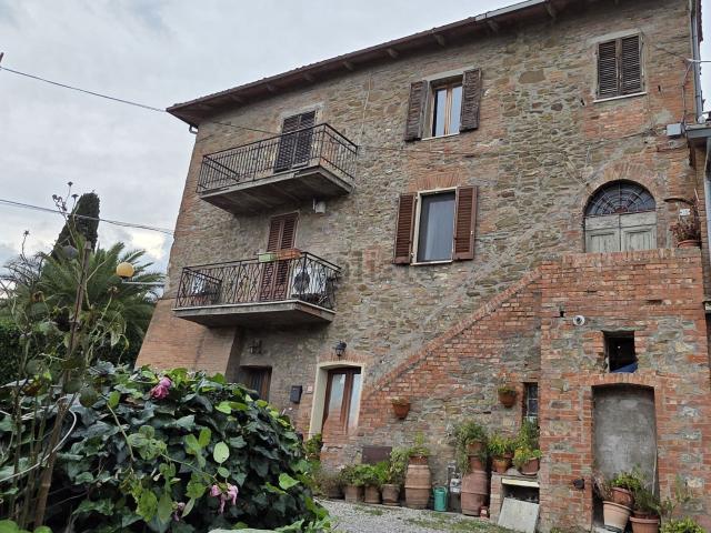 Appartamento in vendita di 125 m² in Via ravigliano, 50