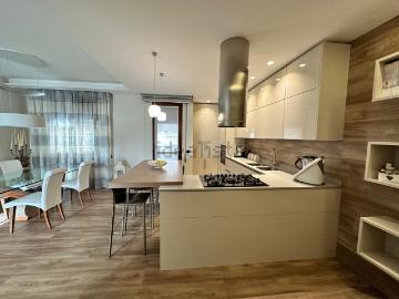 Appartamento in vendita di 125 m² in Via Regne