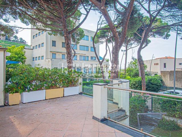 Appartamento in vendita di 125 m² in Via William Burgo