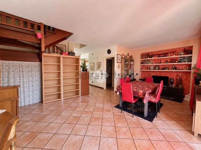 Appartamento in vendita di 125 m² in Via Terradura, 64