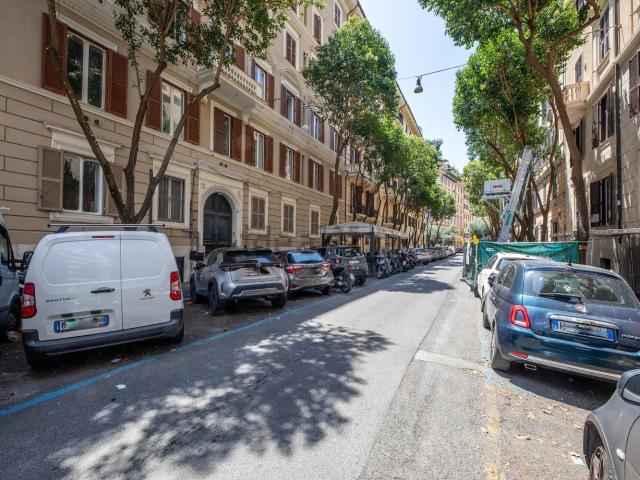 Appartamento in vendita di 125 m² in Via Valadier