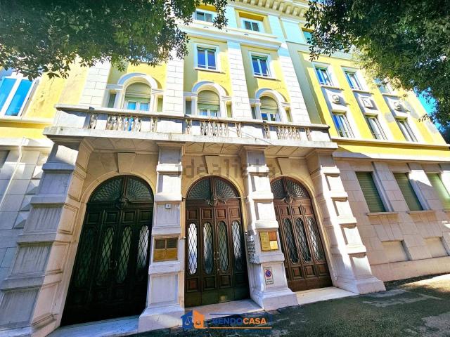 Appartamento in vendita di 125 m² in Via Vittorio Veneto, 1