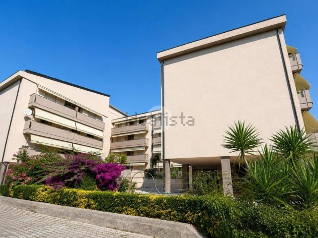 Appartamento in vendita di 125 m² in Viale America, 30