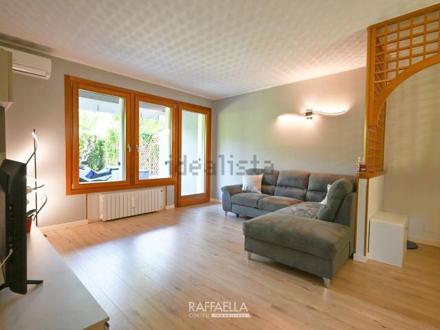 Appartamento in vendita di 125 m² in Viale dei Caduti, 1
