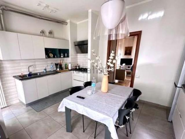 Appartamento in vendita di 125 m² in Viale della Repubblica, 47