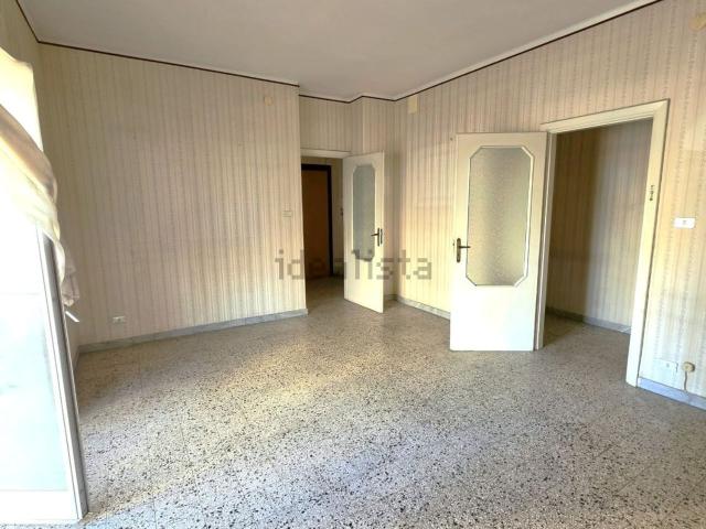 Appartamento in vendita di 125 m² in Viale delle Regioni