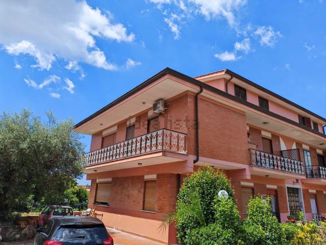Appartamento in vendita di 125 m² in Viale Francia, 30