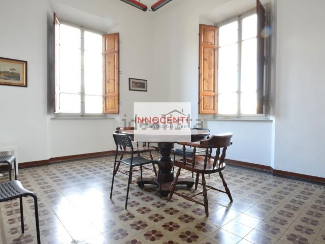 Appartamento in vendita di 125 m² in Viale San Concordio, 600