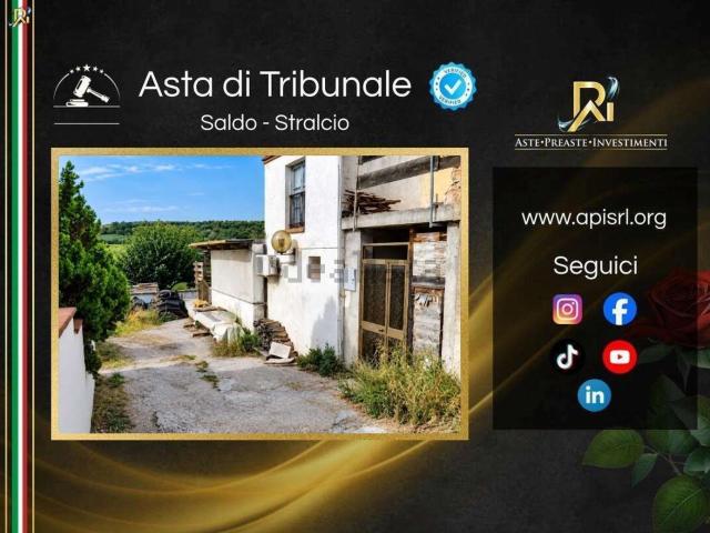 Appartamento in vendita di 125 m² in Contrada Piane, 54