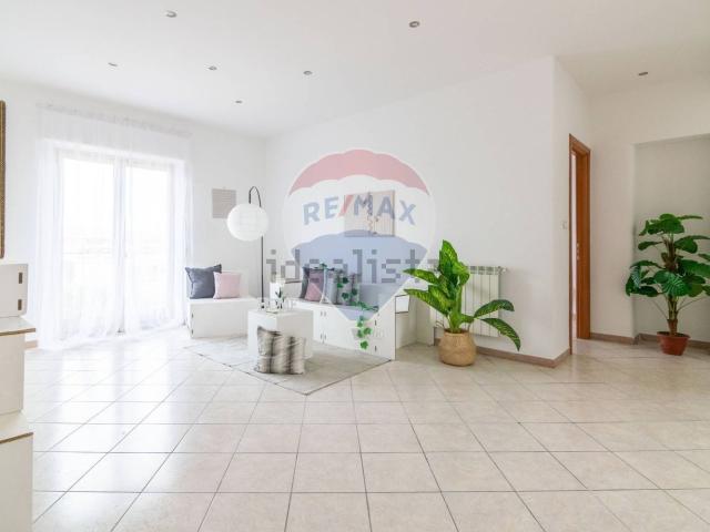 Appartamento in vendita di 125 m² in Corso Sicilia, 3