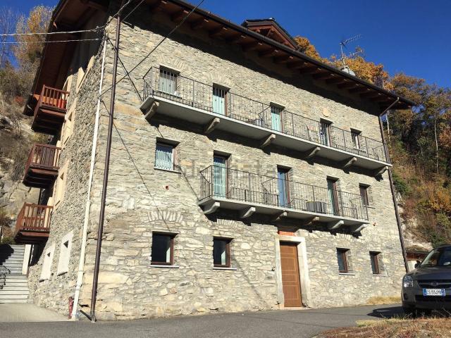 Appartamento in vendita di 125 m² in Frazione Janin
