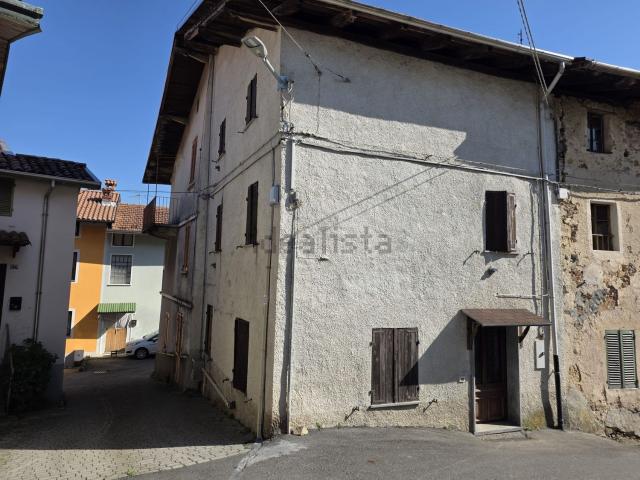 Appartamento in vendita di 125 m² in Frazione Pratrivero