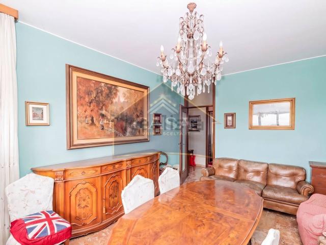Appartamento in vendita di 125 m² in Piazza Giuseppe di Vittorio, 2