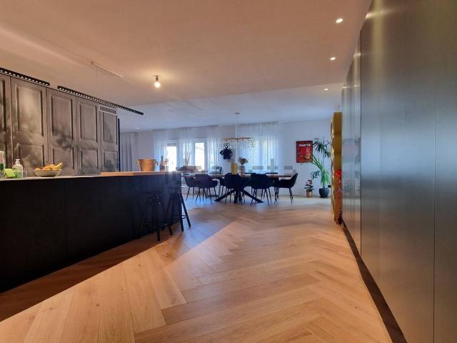 Appartamento in vendita di 125 m² in Piazza dei Martiri, 27
