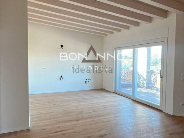 Appartamento in vendita di 125 m² in Piazza Vittorio Emanuele II, 1
