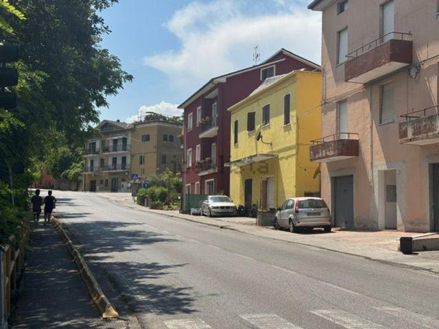 Appartamento in vendita di 125 m² in Strada Provinciale 4, 1