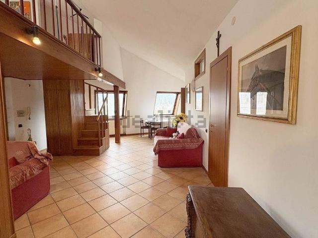 Appartamento in vendita di 125 m² in Strada Regionale 411 Sublacense