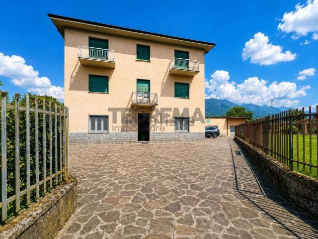 Appartamento in vendita di 126 m² in Via Colombera, 38