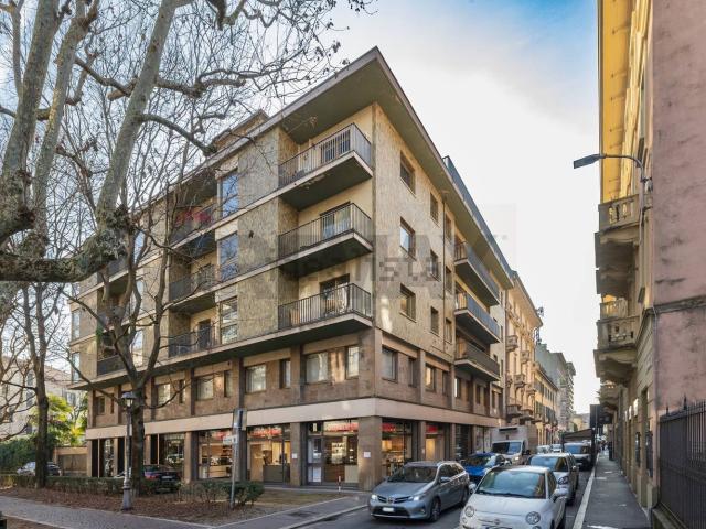 Appartamento in vendita di 126 m² in Via Camillo Benso Conte di Cavour, 44
